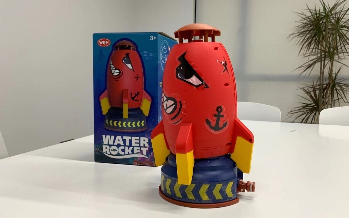 Flying Water Sprayer Rocket Launcher Toy Sprinkler Water Rocket Red