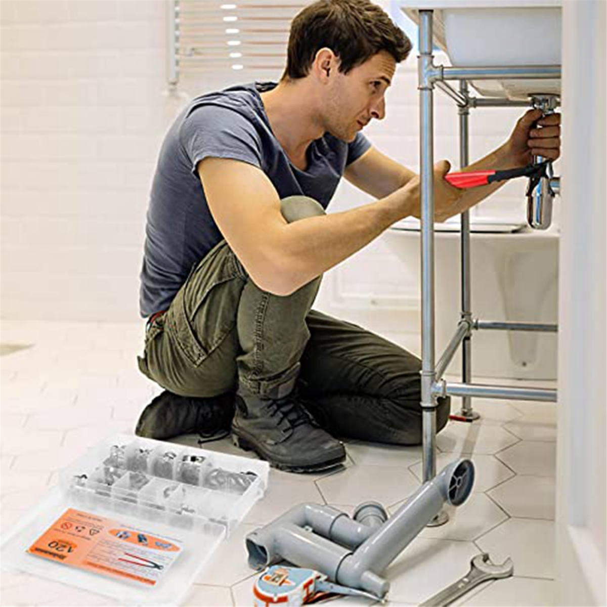 Сантехник. Сантехник луховицы. Сантехник москва. Сантехник фото. Сантехник луховицы.